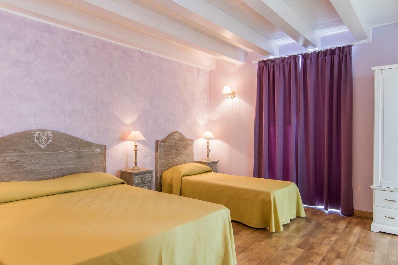 Triple Room with Balcony,891711766:JPEG